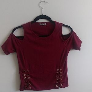 Maroon tanktop with shoulder keyholes and lacing